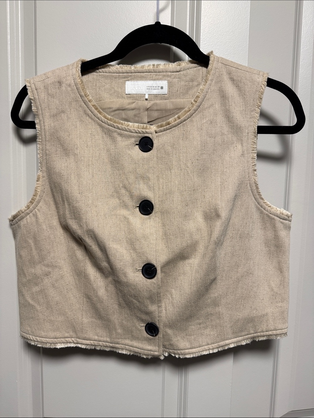 Zara Beige Frayed-Edge Cropped Button Vest